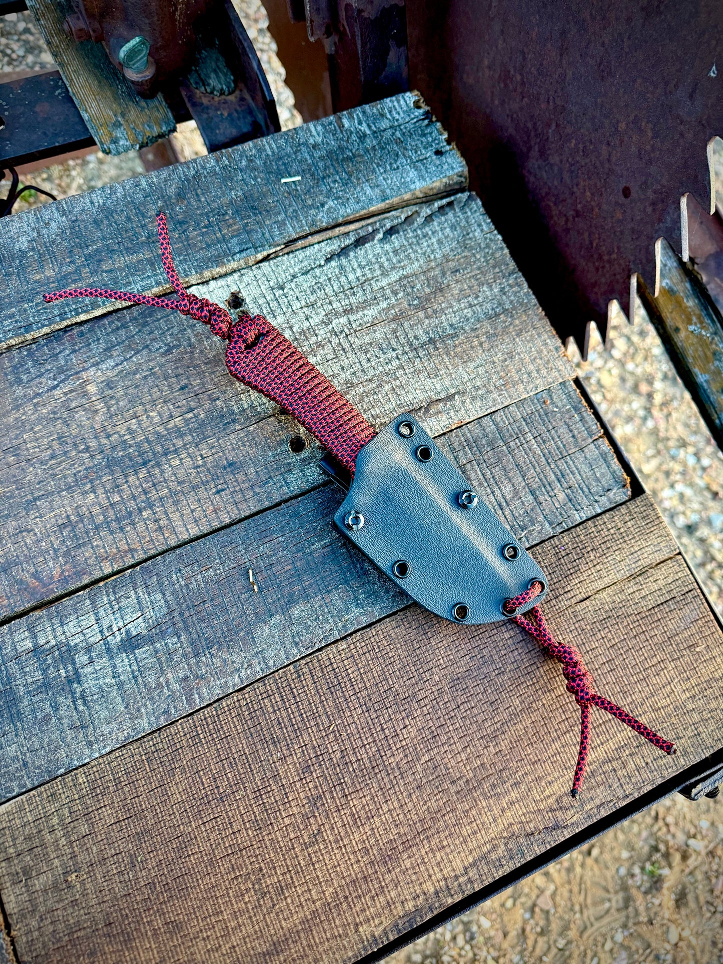 “Bobcat” Survival Knife